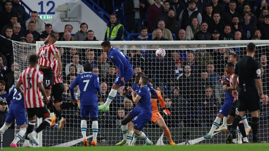 Chelsea - Brentford (0-2) một kết quả không như mơ của Chelsea.