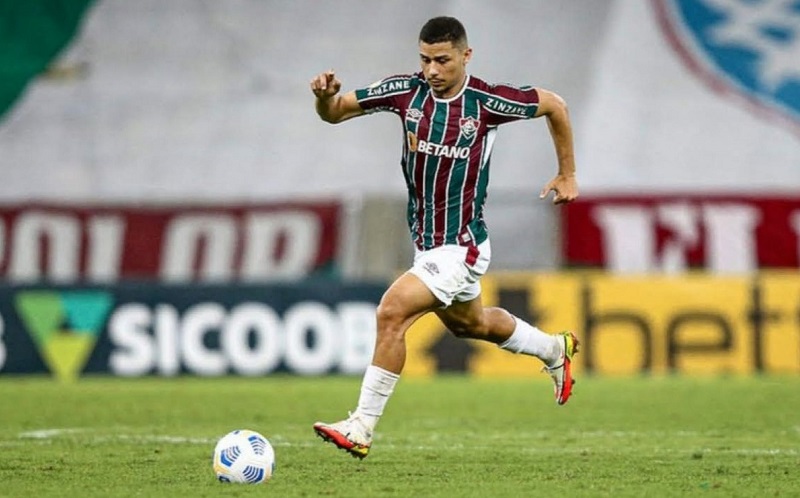 Cuộc đua giành chữ ký của ngôi ao trẻ người Brazil Andre Trindade của Fluminense đang ngày càng trở nên phức tạp hơn bao giờ hết.